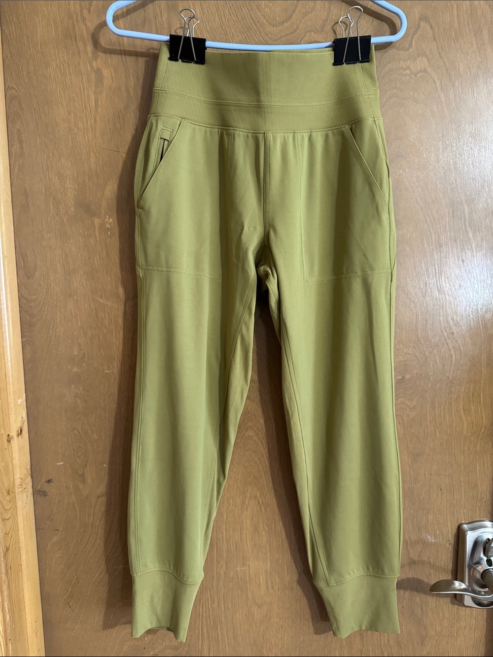 Athleta women’s Venice High-rise Joggers in Olive green